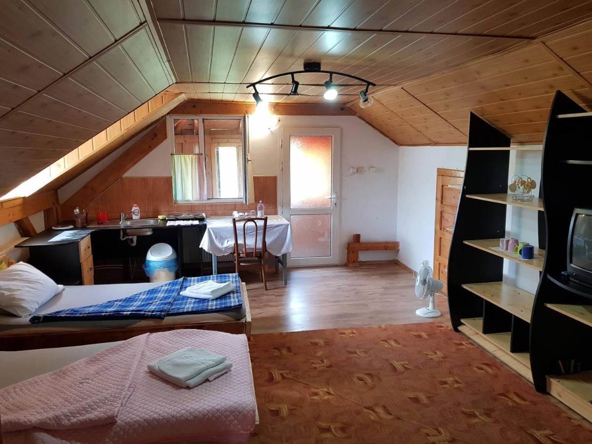 Hompot Accommodation Deva Luaran gambar
